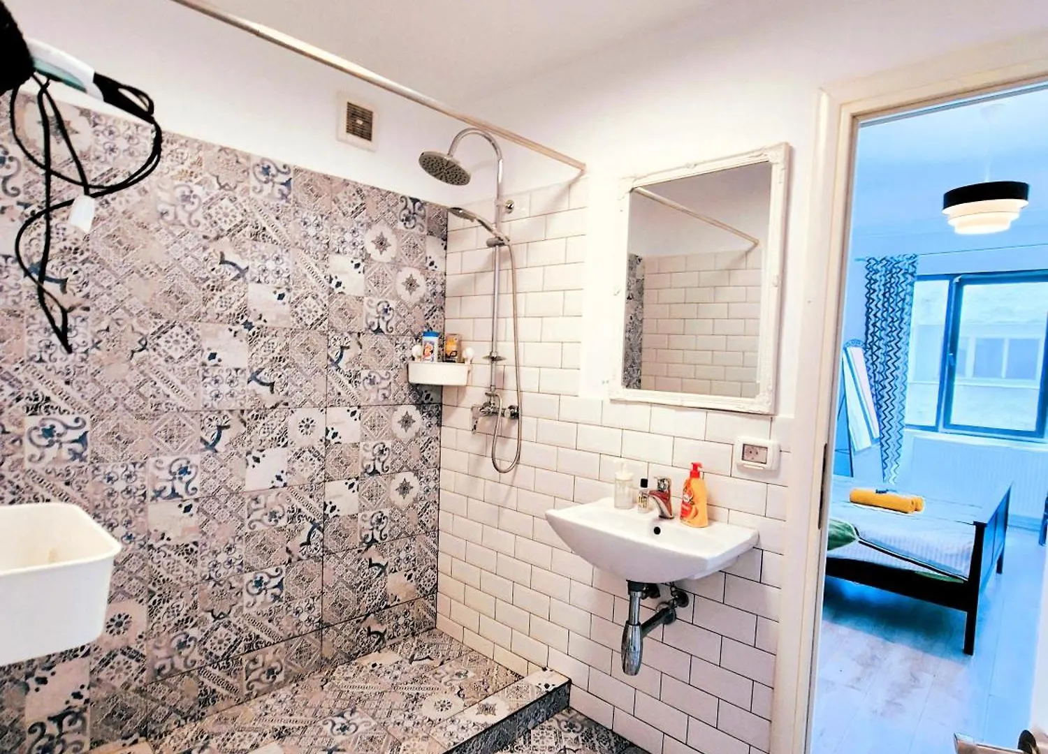 Daire Downtown Spacious Retreat Bükreş