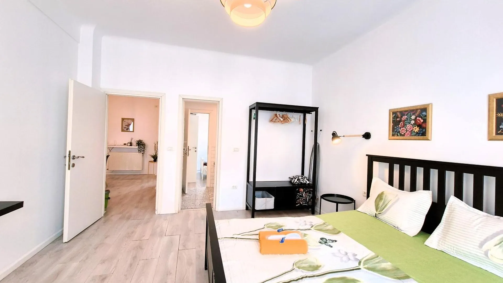 Downtown Spacious Retreat Bucareste